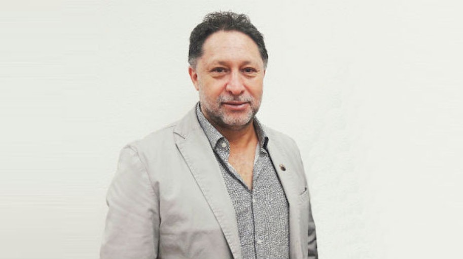 César Paz-y-Miño